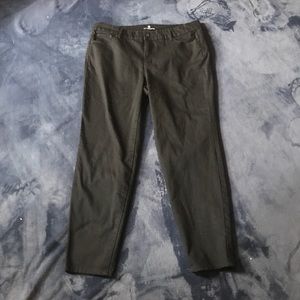 Liz Claiborne Slim Straight Leg Black Jeans